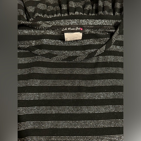 LA. Movers Girl Shirt girls size XL(16) - Picture 3 of 4